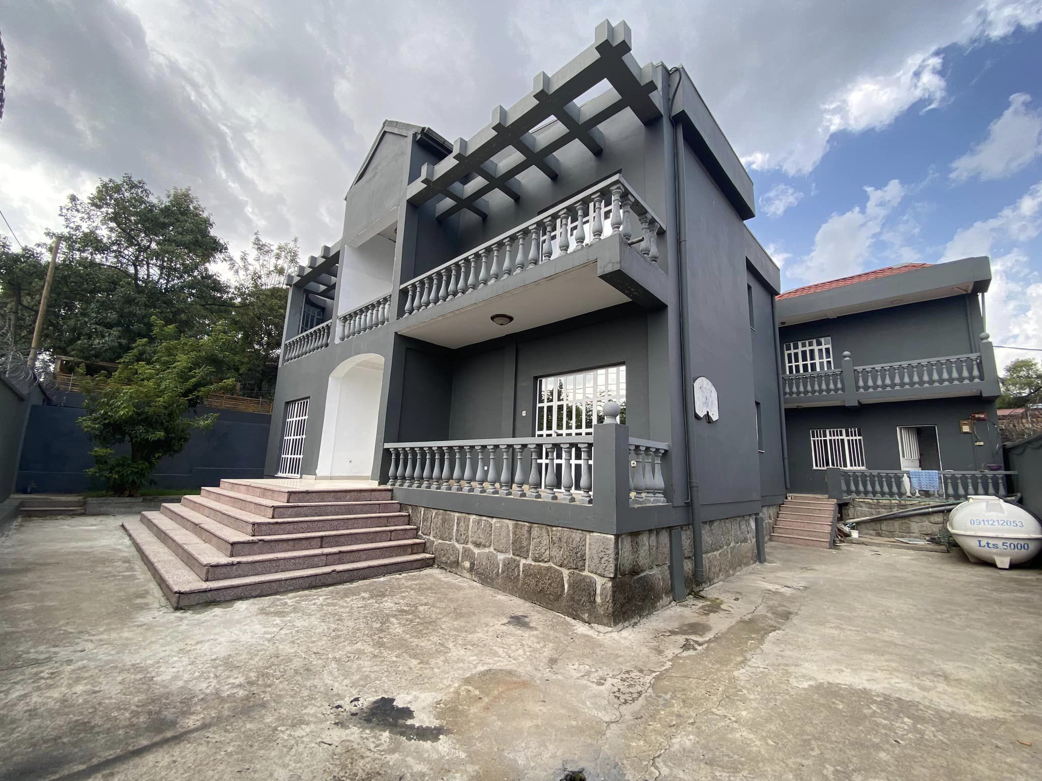 ADDIS ABABA: Unfurnished House for Rent