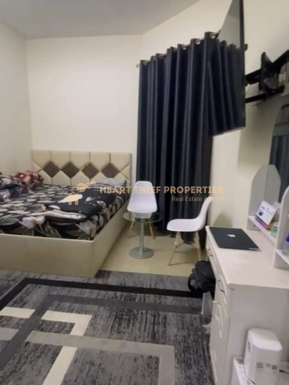 DUBAI: Apartment For Rent