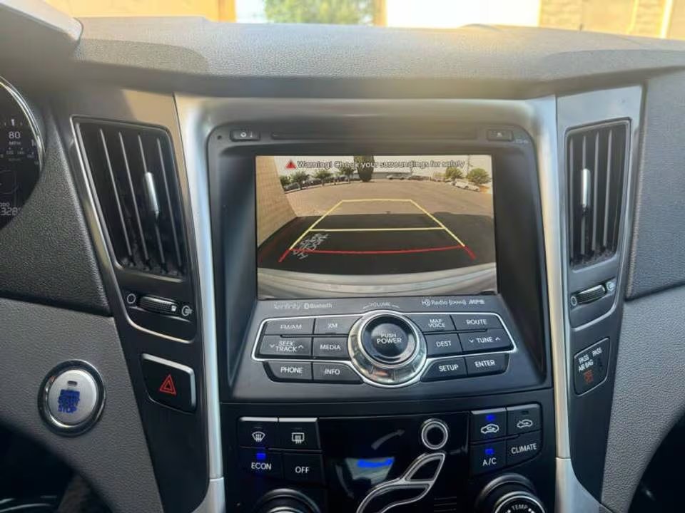 DUBAI: HUNDAI SUNATA (HYBRID) US SPECS