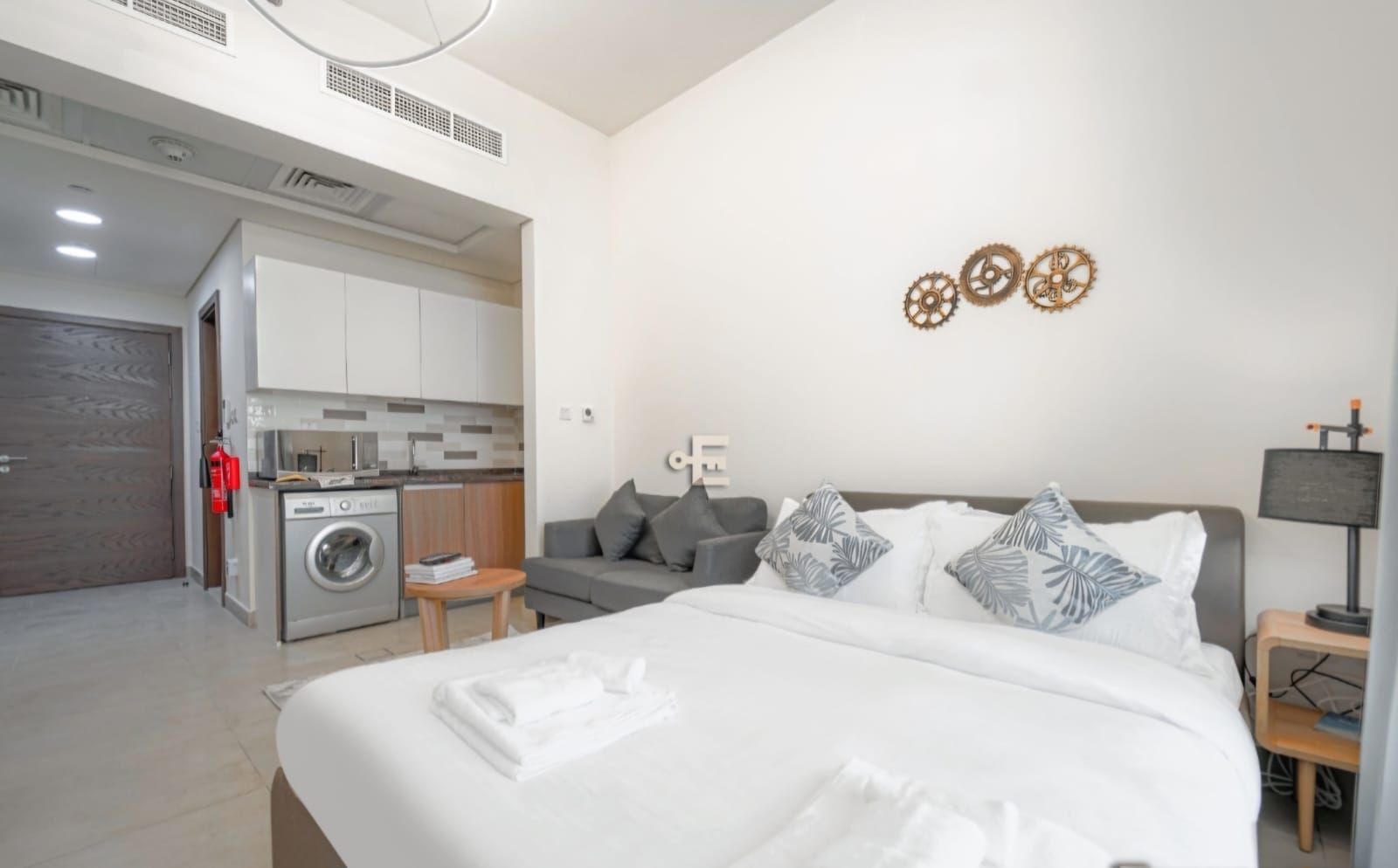 DUBAI: Studio For Rent