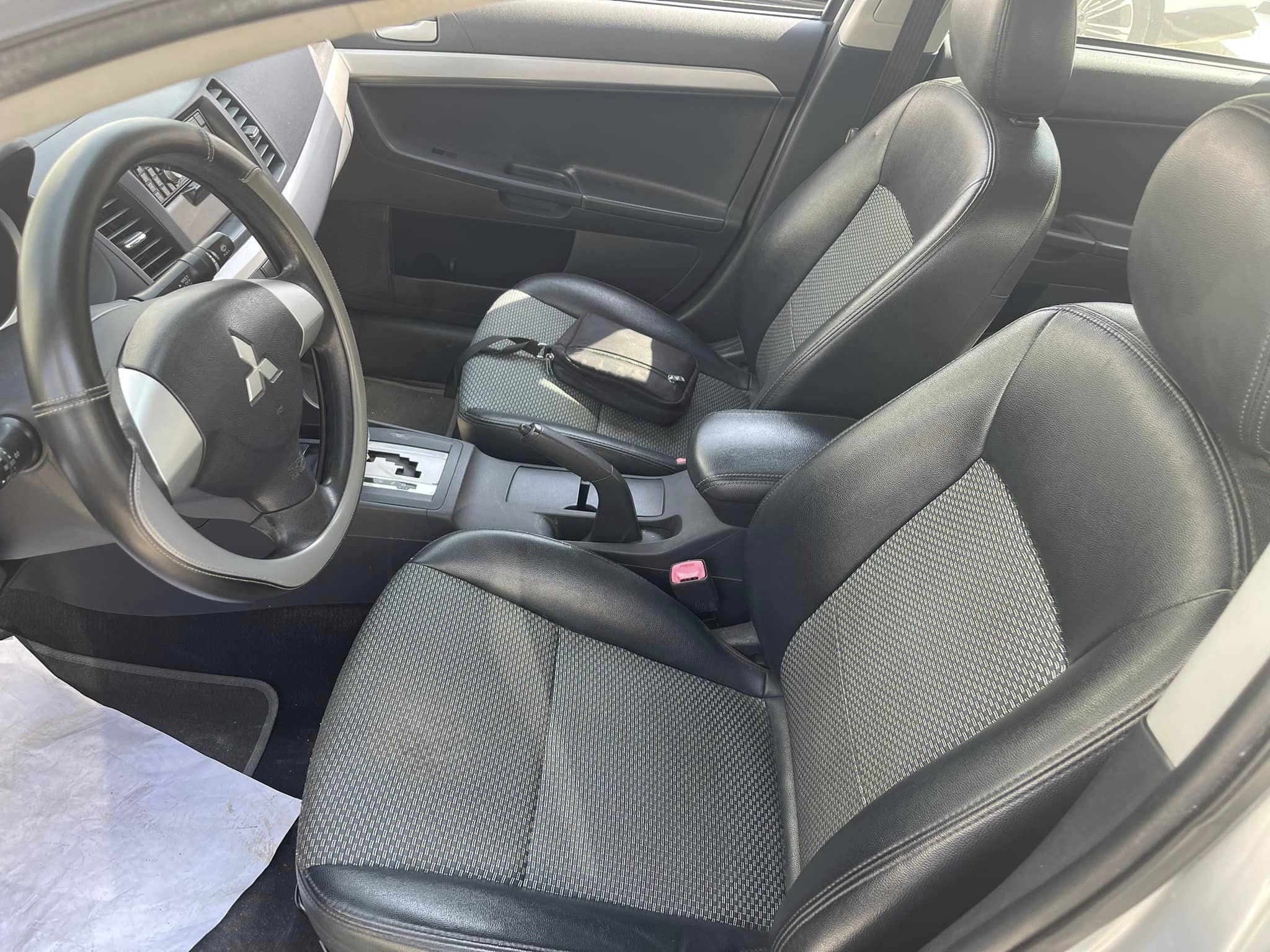 DUBAI: Mitsubishi Fortis 2014 For Sale
