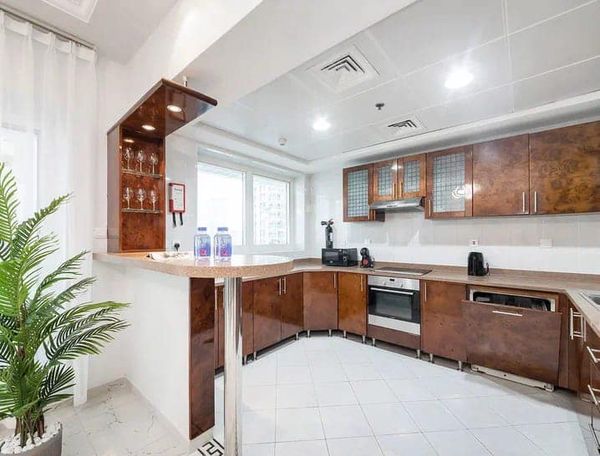 DUBAI: Apartment For Rent