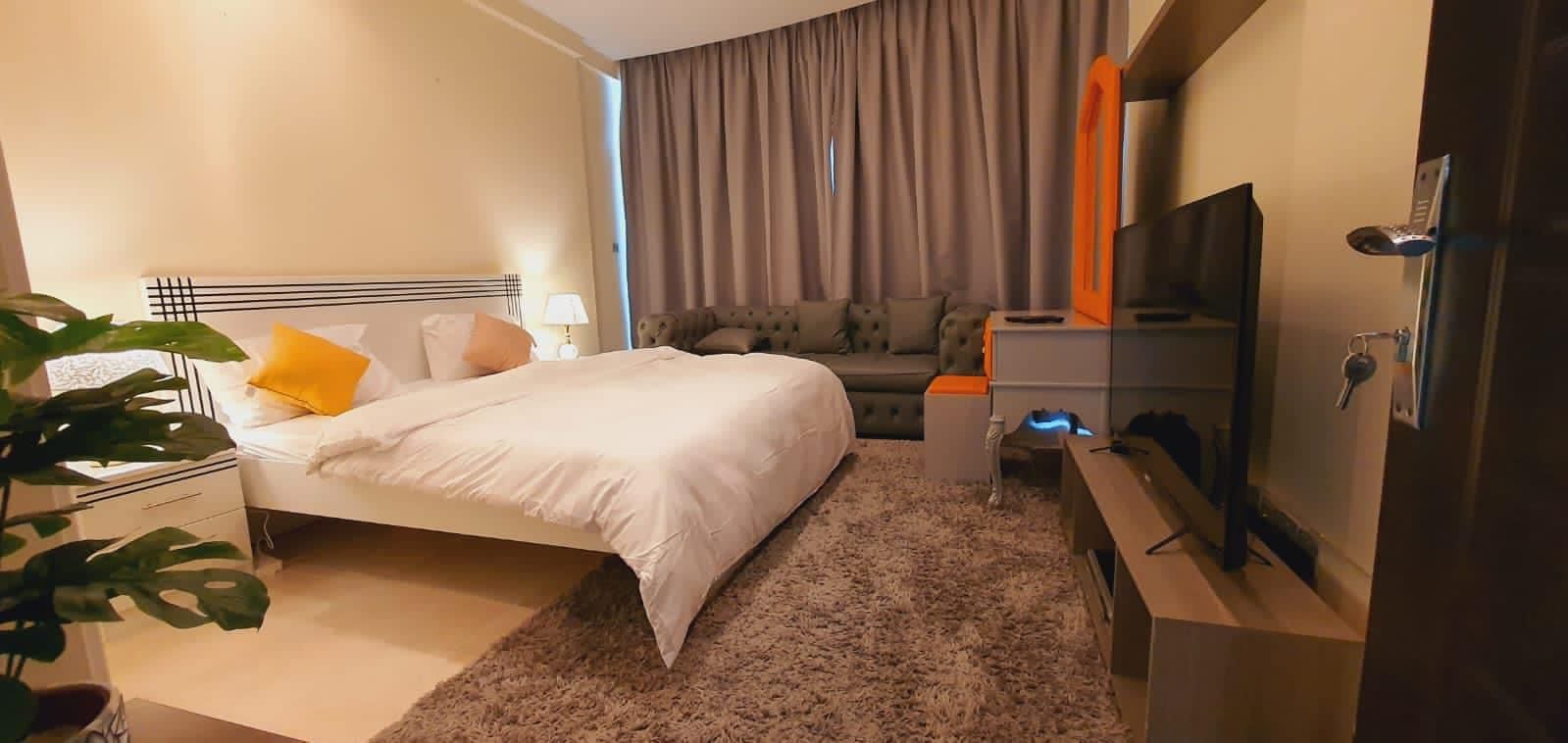 DUBAI: Apartment For Rent