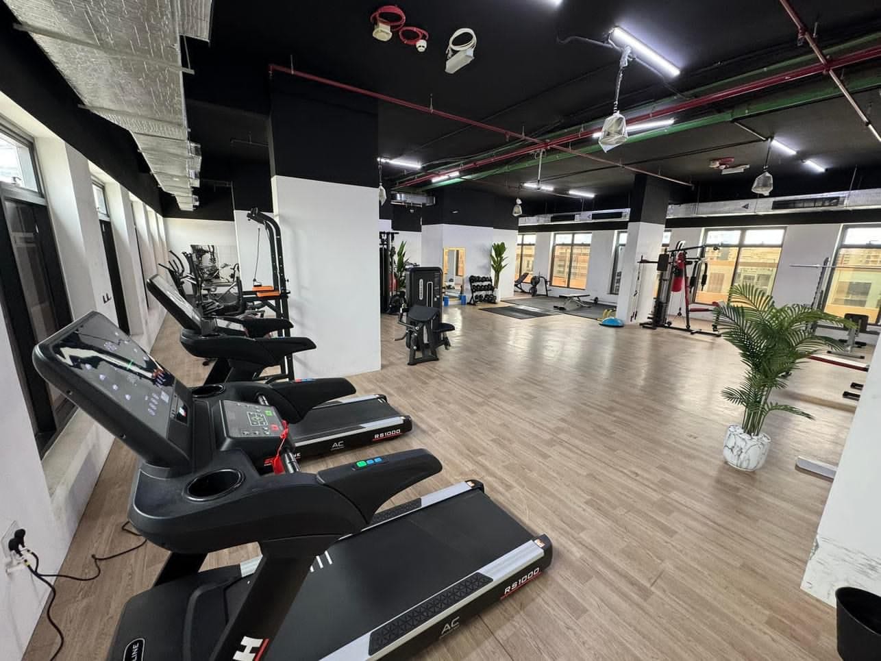 DUBAI: Apartment For Rent