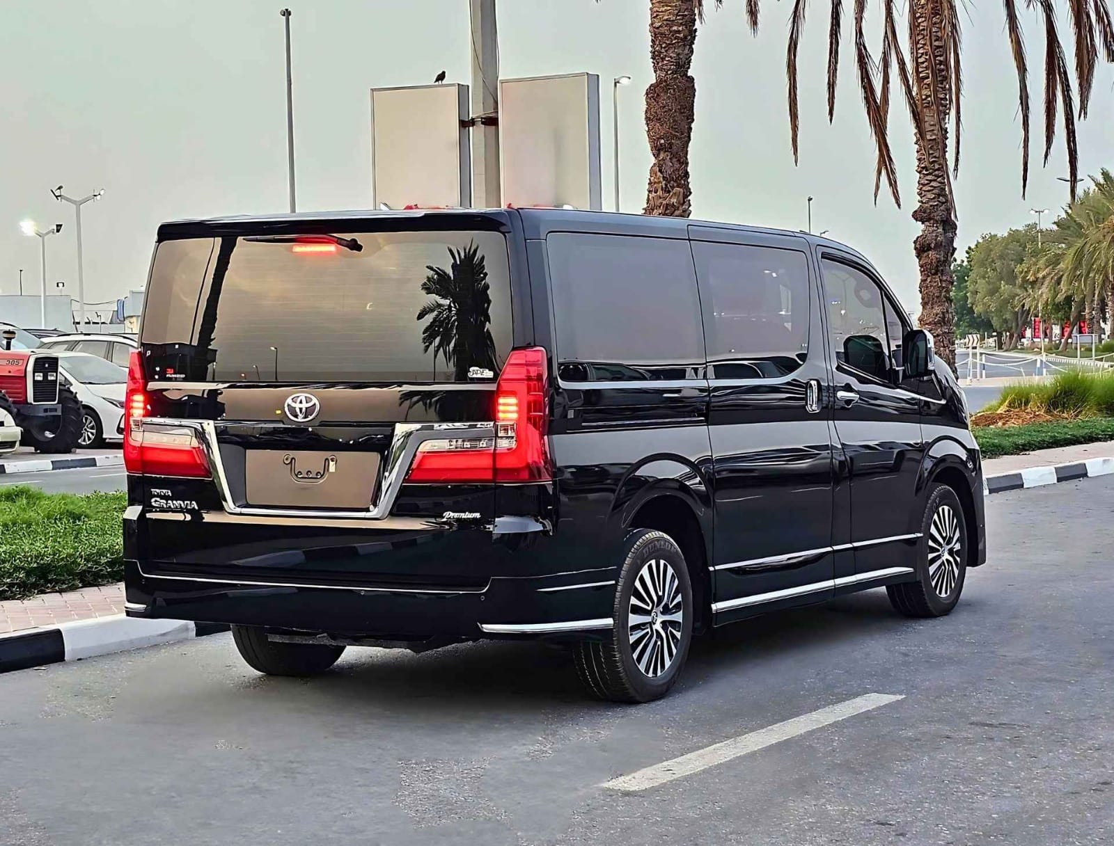 ADDIS ABABA: TOYOTA GRANVIA PREMIUM