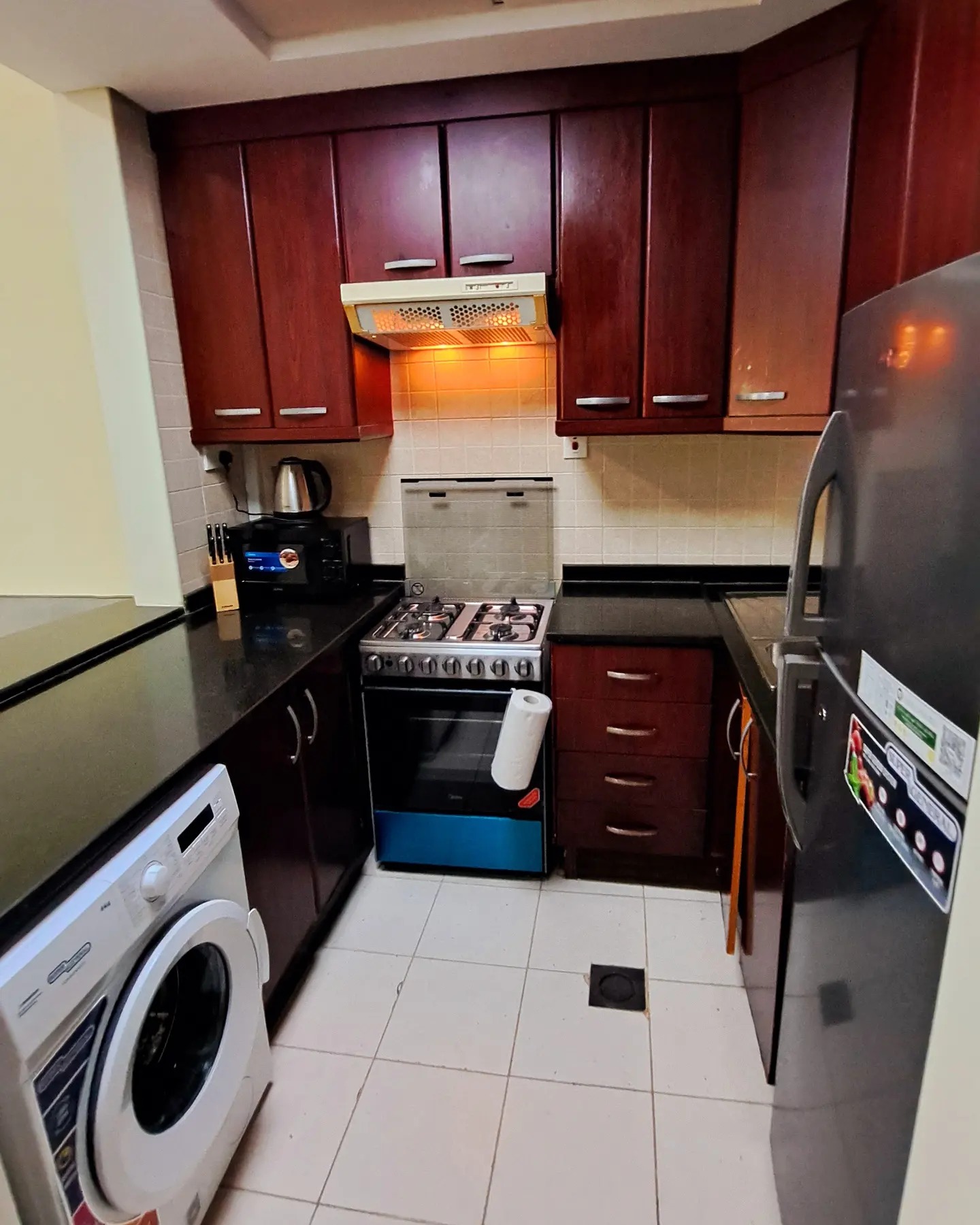 DUBAI: Fully Furnished Studio For Rent