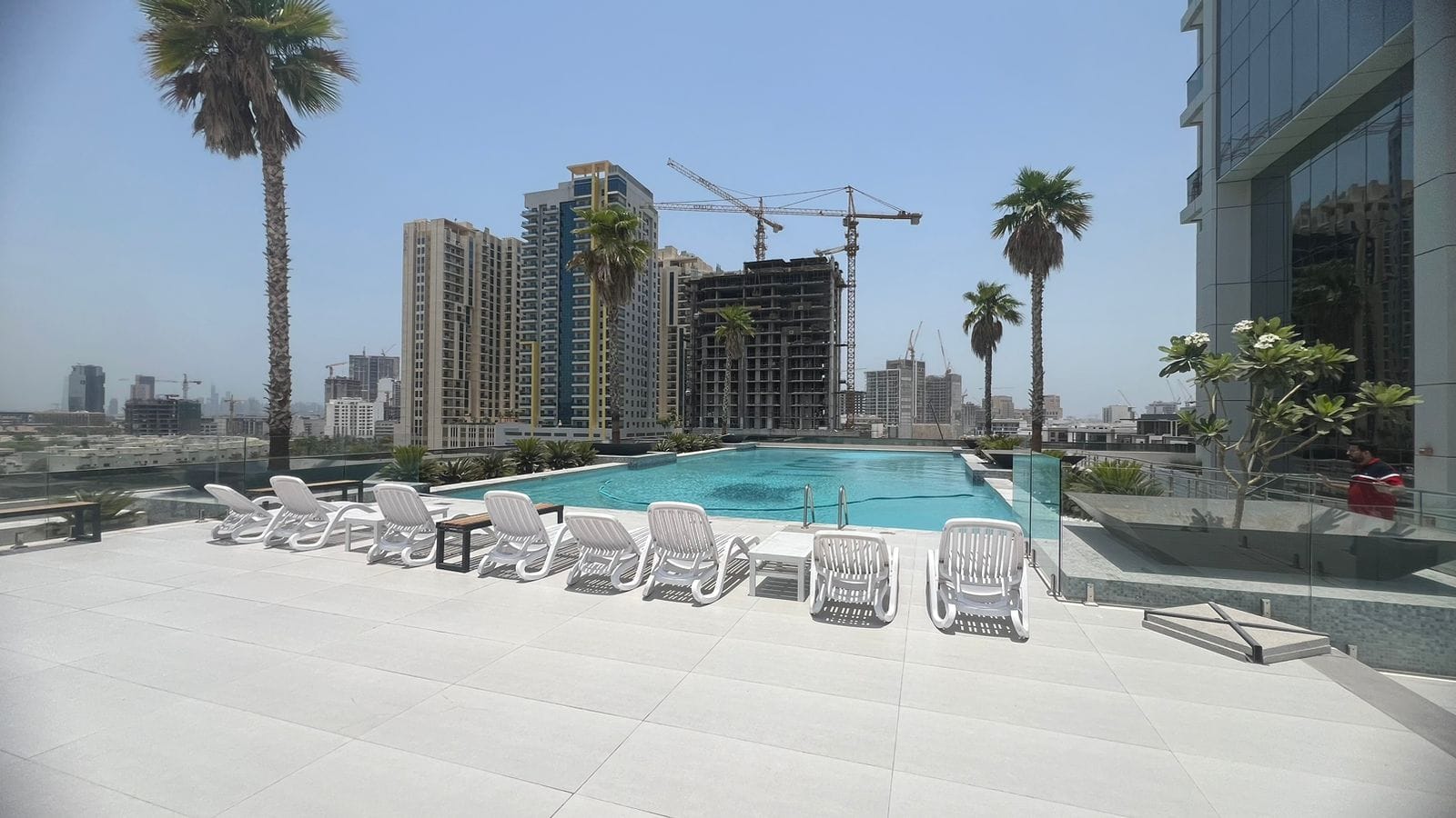 DUBAI: Fully furnished apartments