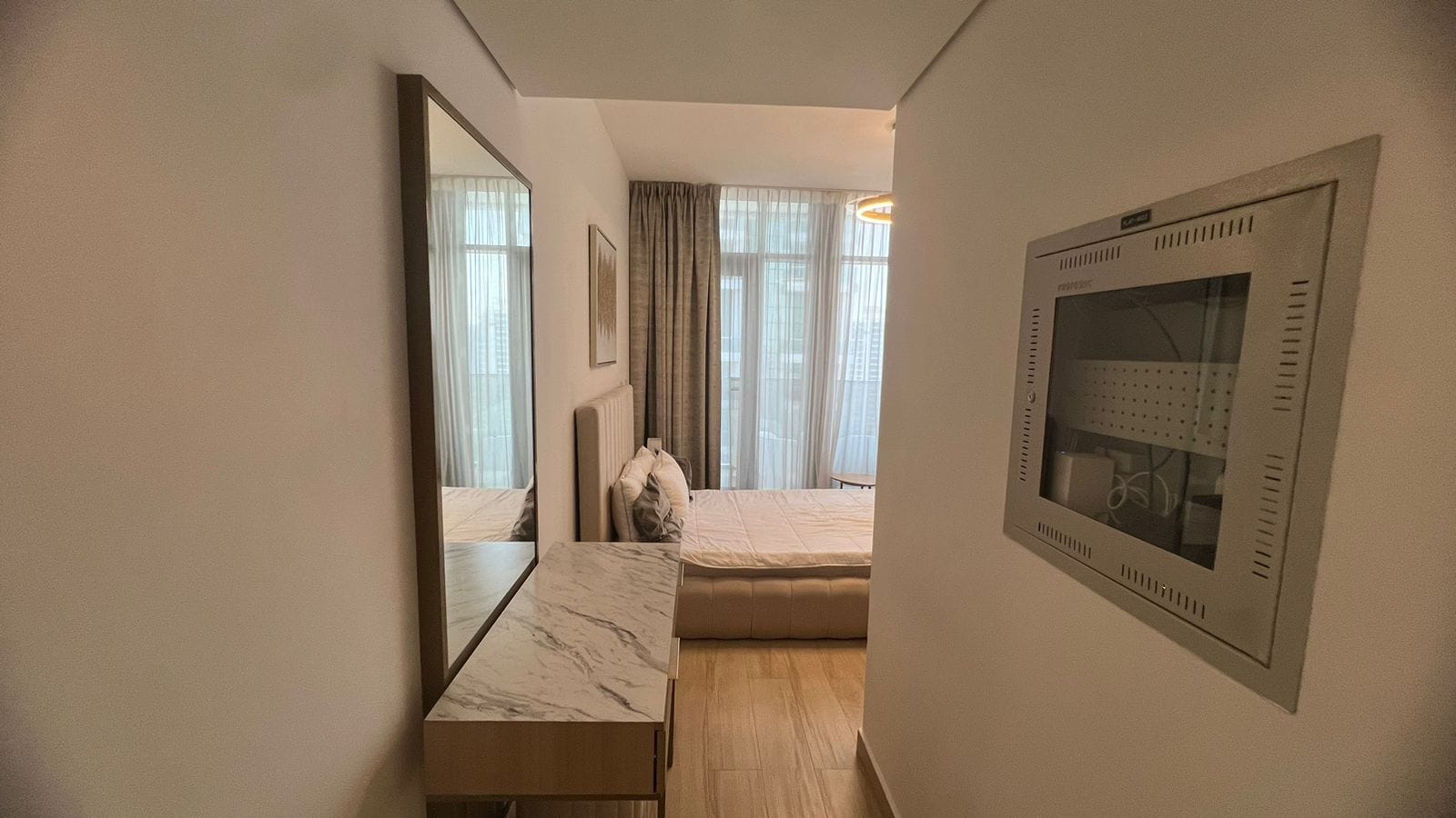 DUBAI: Fully furnished apartments