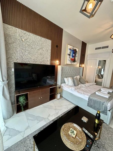 DUBAI: Apartment For Rent