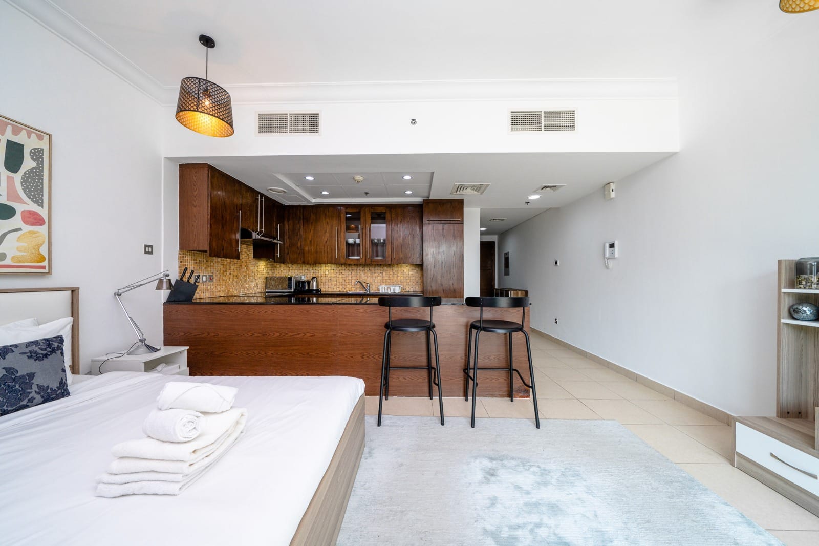 DUBAI: Studio For Rent