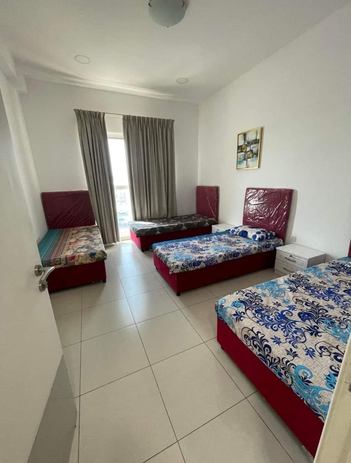 DUBAI: Apartment For Rent