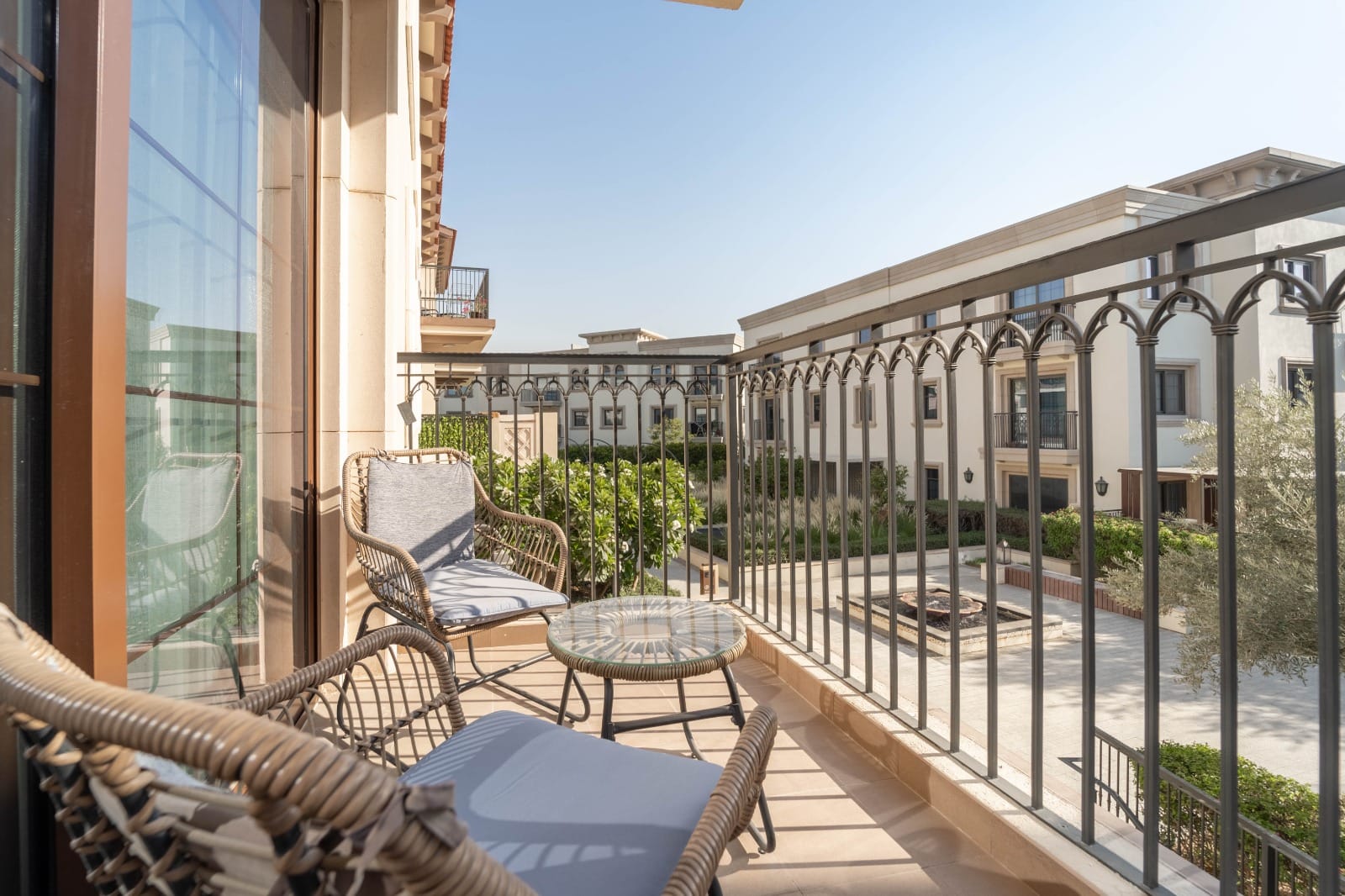 DUBAI: Apartment For Rent