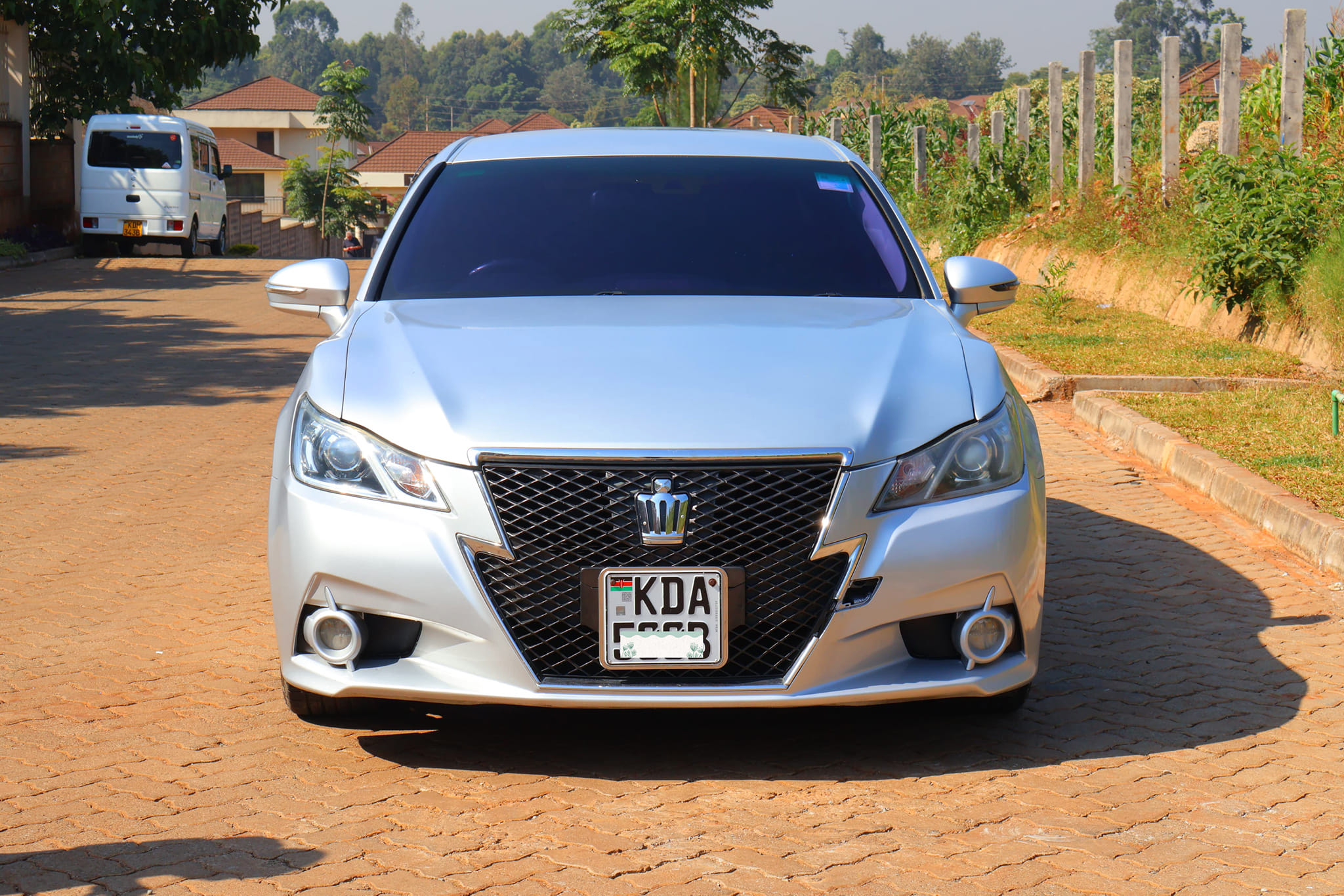 NAIOROBI: Toyota Crown 2013-Model (S-Grade)
