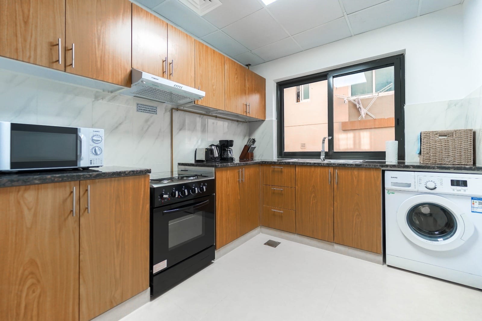 DUBAI: Apartment For Rent