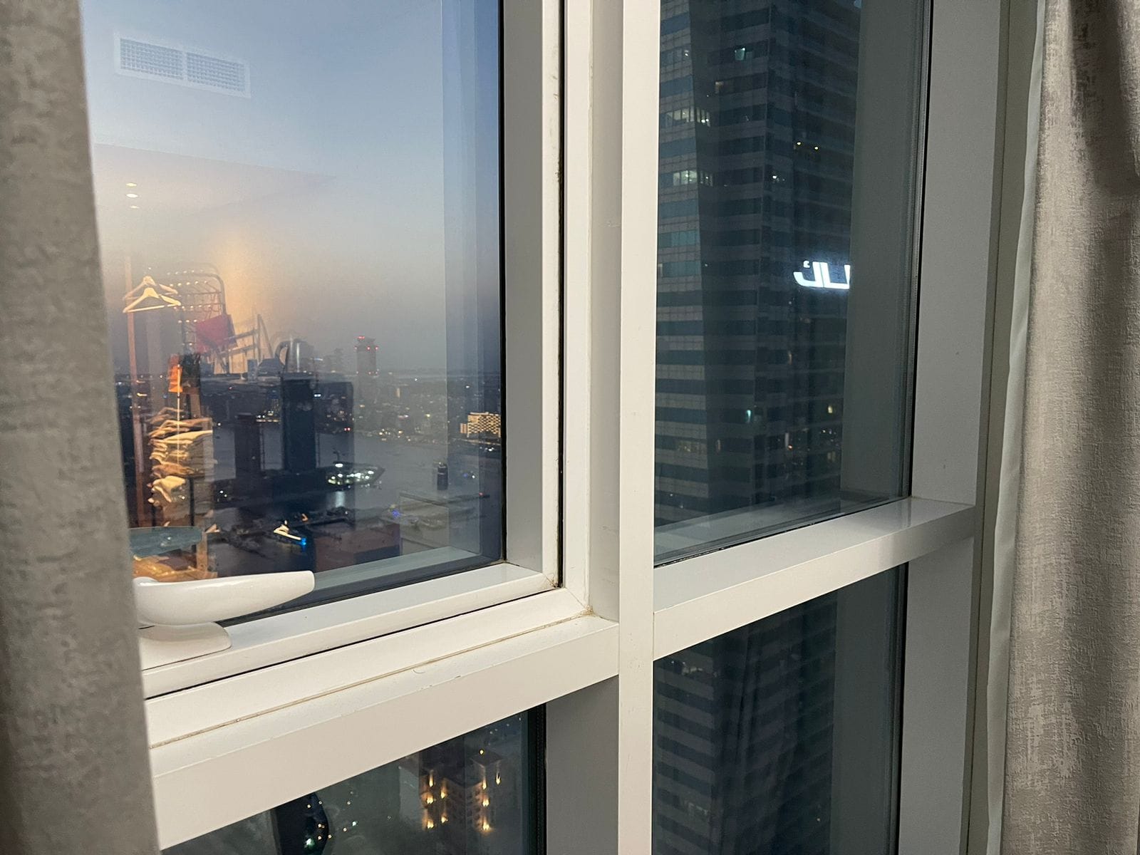 DUBAI: Fully Furnished Apartment For Rent