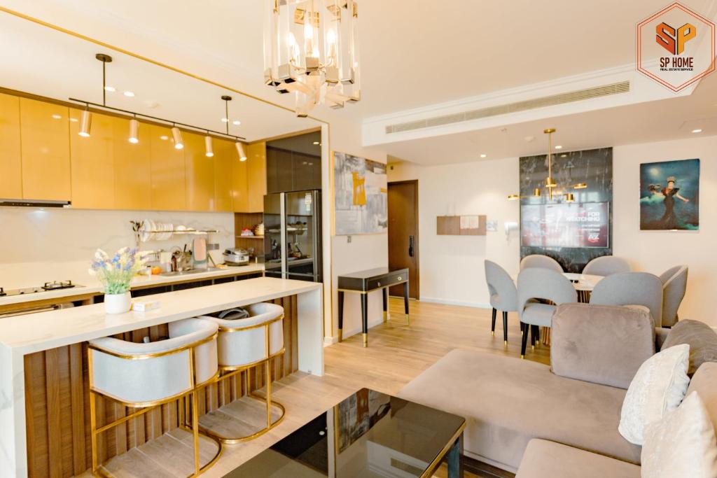 DUBAI: 2 Bedroom Apartment for sale AED 1,900,000